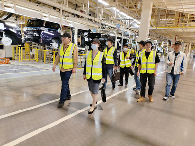 访企拓岗 副校长刘佳霓带队赴岚图汽车开展调研访问与人力资源服务对接